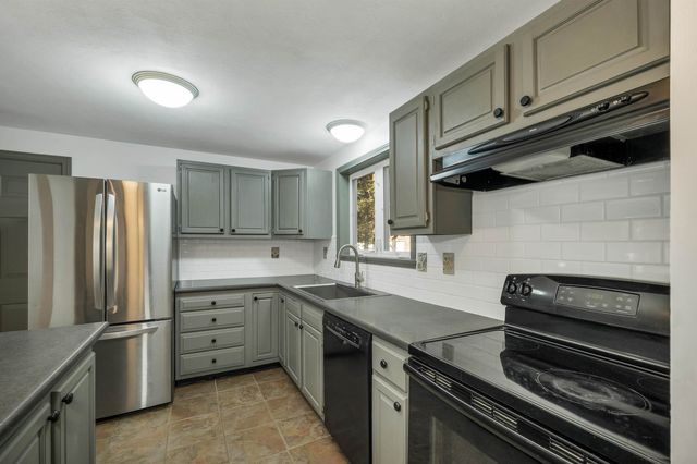 224 Clough Pond Road, Loudon, NH 03307