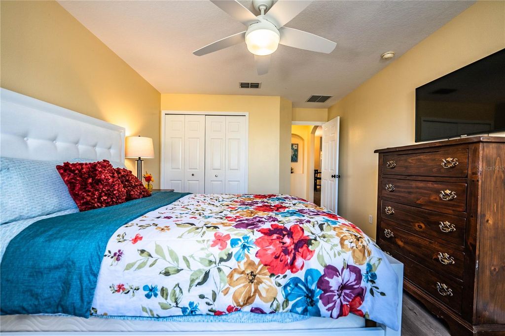 Image 32 of property listing at 4064 CARTERET DRIVE, Winter Haven, FL 33884