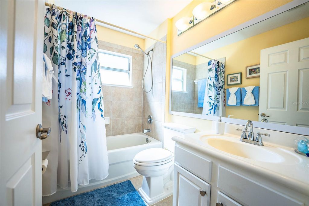 Image 36 of property listing at 4064 CARTERET DRIVE, Winter Haven, FL 33884