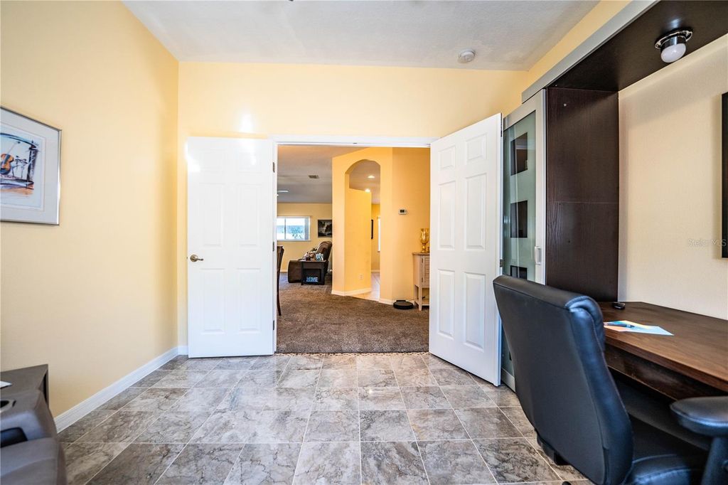 Image 39 of property listing at 4064 CARTERET DRIVE, Winter Haven, FL 33884