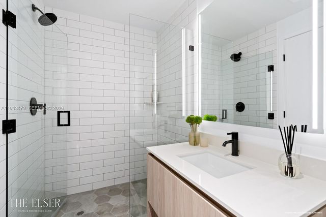 398 NE 5th St 2717, Miami, FL 33132