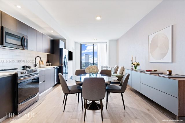 398 NE 5th St 2717, Miami, FL 33132