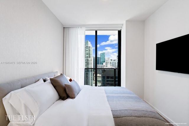 398 NE 5th St 2717, Miami, FL 33132