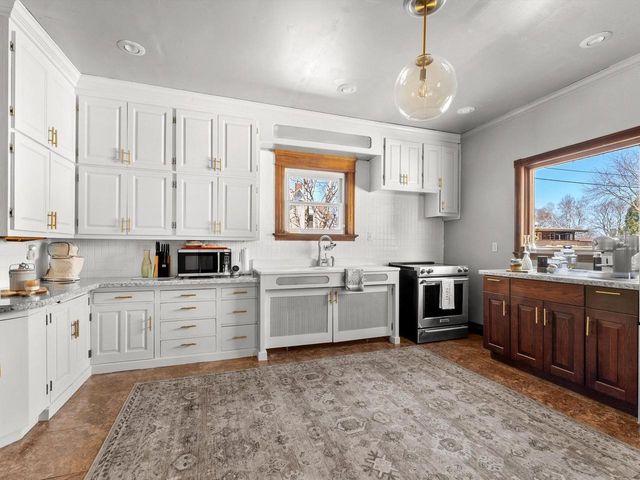 2409 Washington STREET, Two Rivers, WI 54241