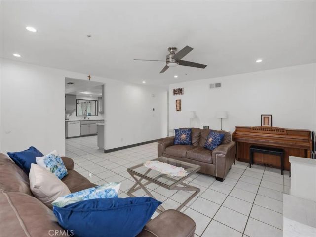 512 E 8th Street, Pomona, CA 91766