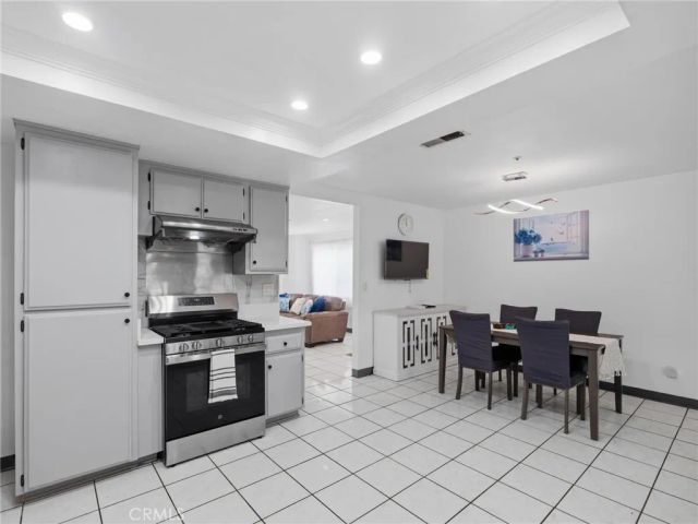 512 E 8th Street, Pomona, CA 91766