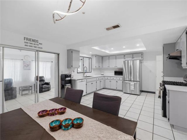 512 E 8th Street, Pomona, CA 91766
