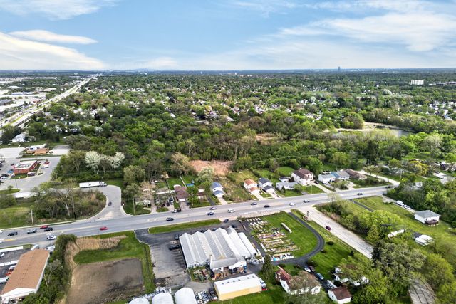 635 N Columbine Avenue, Lombard, IL 60148