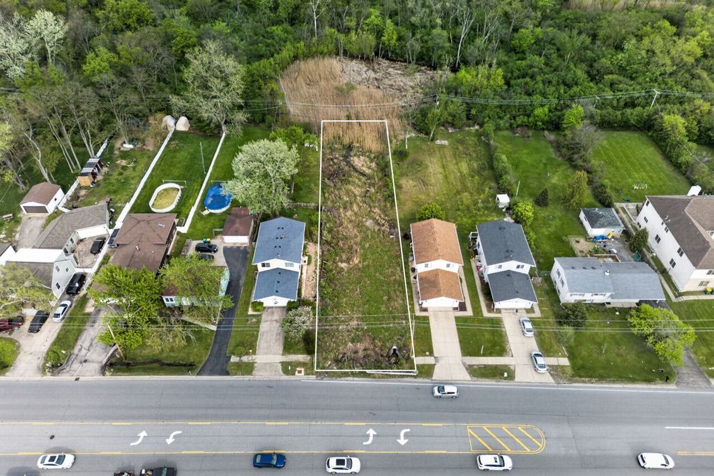635 N Columbine Avenue, Lombard, IL 60148