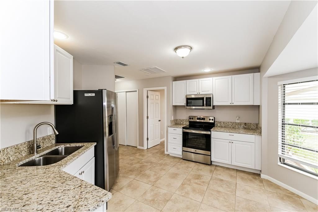 1005 SW 22nd TER, CAPE CORAL, FL 33991 — photo 5
