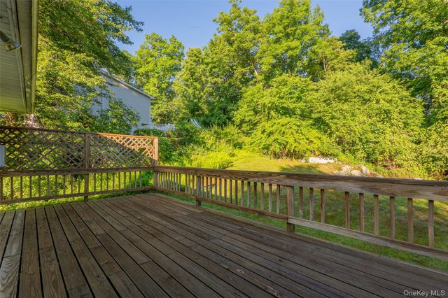 18 Sheryl Lane, Mahopac, NY 10541