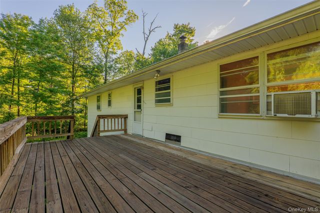 18 Sheryl Lane, Mahopac, NY 10541