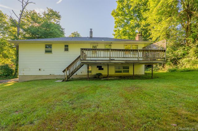 18 Sheryl Lane, Mahopac, NY 10541