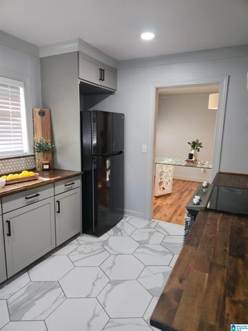 2708 17TH STREET, Birmingham, AL 35208