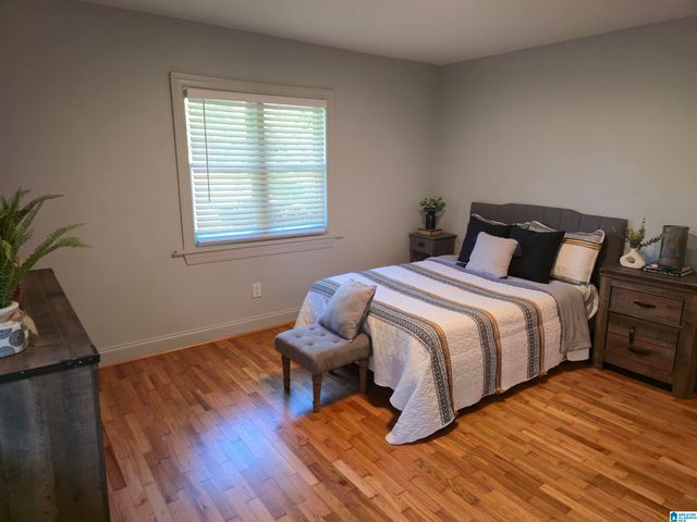 2708 17TH STREET, Birmingham, AL 35208