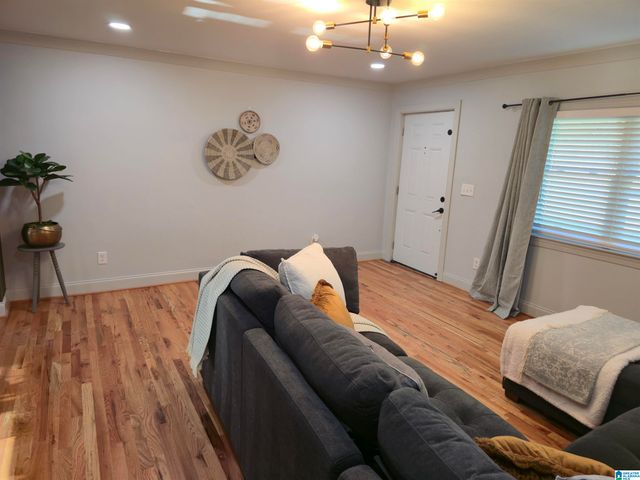 2708 17TH STREET, Birmingham, AL 35208