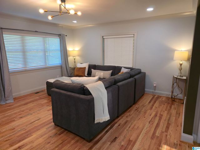 2708 17TH STREET, Birmingham, AL 35208
