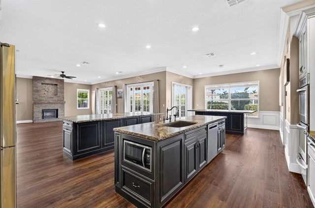2816 Pillsbury Way, Wellington, FL 33414