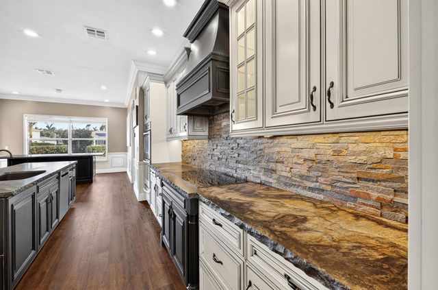 2816 Pillsbury Way, Wellington, FL 33414