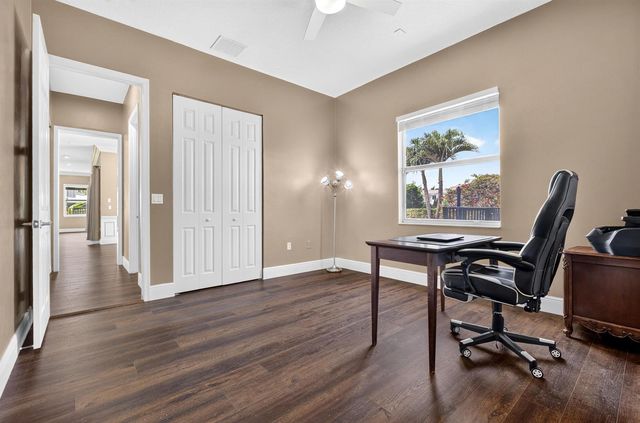 2816 Pillsbury Way, Wellington, FL 33414