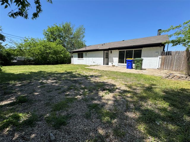 8237 Albert Street, White Settlement, TX 76108