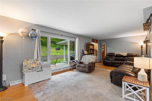 69641 Holley Street, Martins Ferry, OH 43935