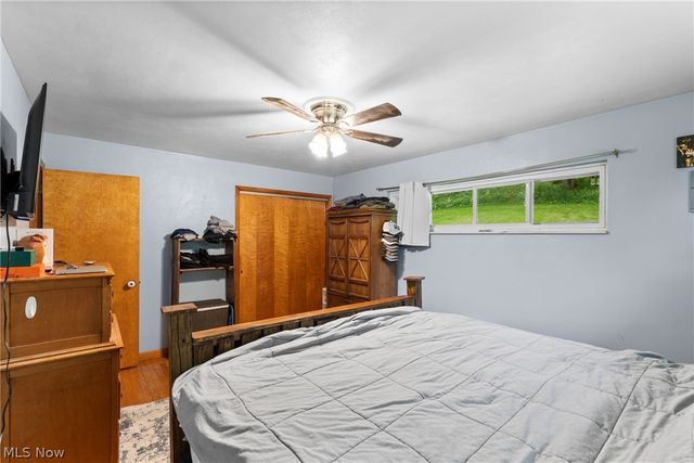 69641 Holley Street, Martins Ferry, OH 43935