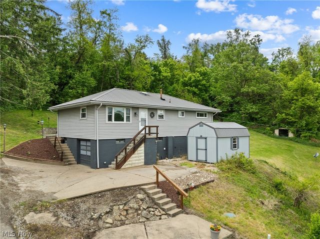 69641 Holley Street, Martins Ferry, OH 43935