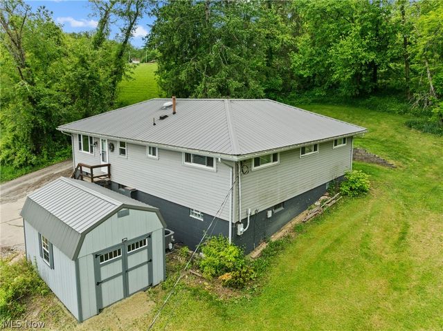 69641 Holley Street, Martins Ferry, OH 43935