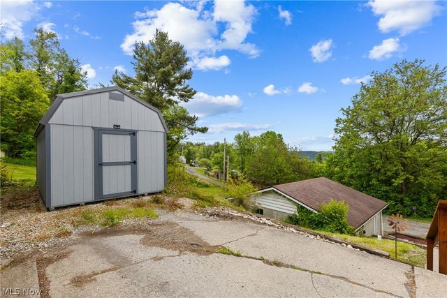 69641 Holley Street, Martins Ferry, OH 43935