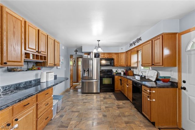 69641 Holley Street, Martins Ferry, OH 43935