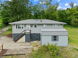69641 Holley Street, Martins Ferry, OH 43935