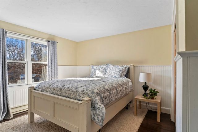 60 Saddle Club Rd, Edgartown, MA 02539