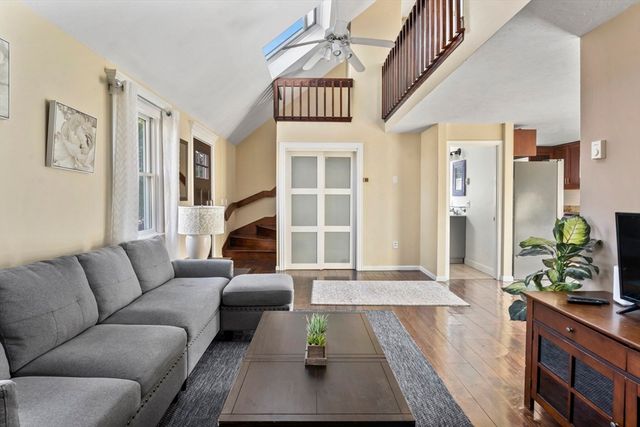 60 Saddle Club Rd, Edgartown, MA 02539