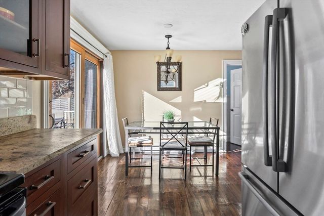 60 Saddle Club Rd, Edgartown, MA 02539