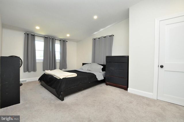448 MELVIN, Glendora, NJ 08029