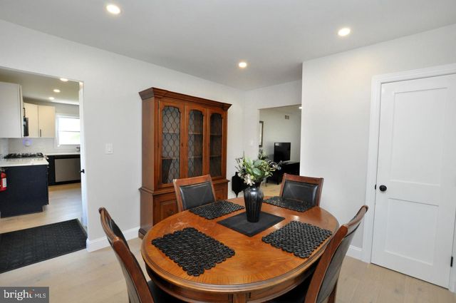 448 MELVIN, Glendora, NJ 08029