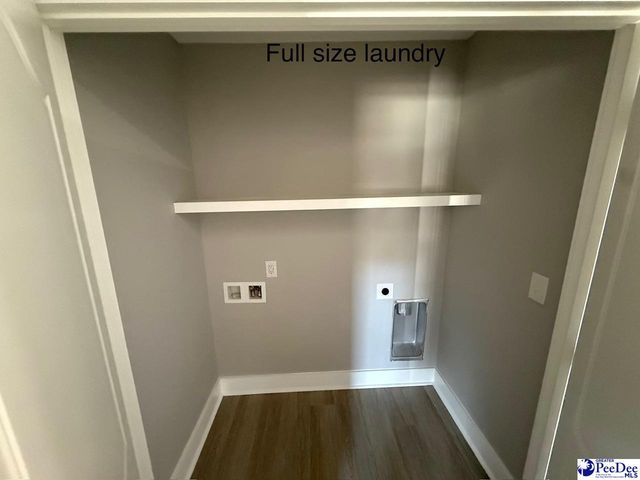 1716 Tuxedo Junction, Effingham, SC 29541