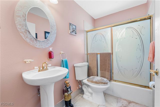 1041 S Salford BLVD, North Port, FL 34287