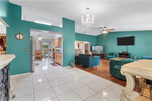 1041 S Salford BLVD, North Port, FL 34287