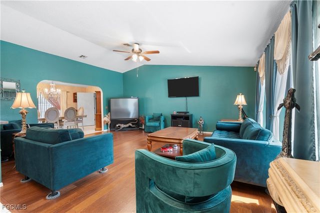 1041 S Salford BLVD, North Port, FL 34287