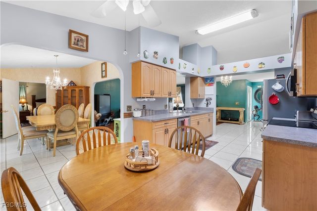 1041 S Salford BLVD, North Port, FL 34287