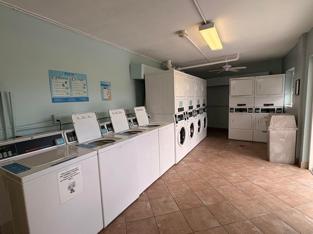 3250 NE 28TH Street 406, Fort Lauderdale, FL 33308
