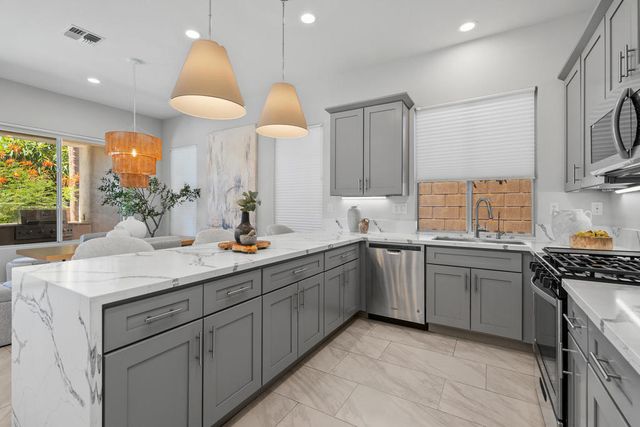 69467 Calle Raphael, Cathedral City, CA 92234