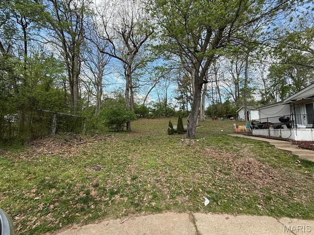 2609 Forest Lane, High Ridge, MO 63049