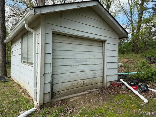 2609 Forest Lane, High Ridge, MO 63049