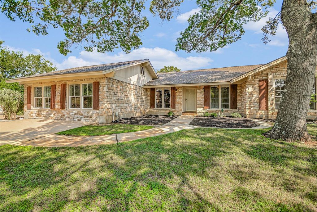 85 BROOKHOLLOW DR, Wimberley, TX 78676