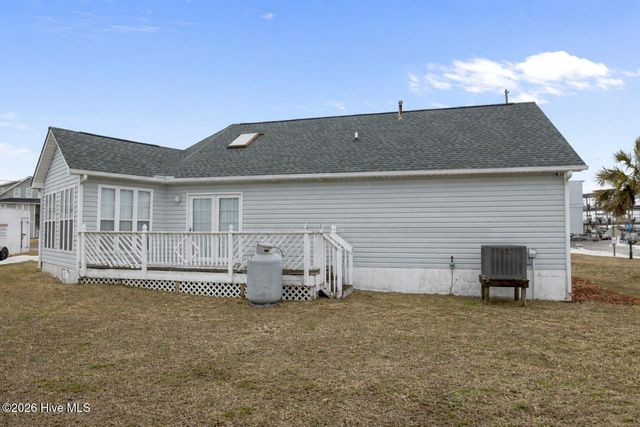 203 Old Causeway Road, Atlantic Beach, NC 28512