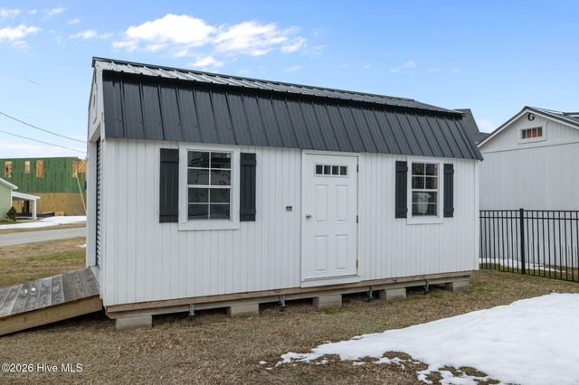 203 Old Causeway Road, Atlantic Beach, NC 28512