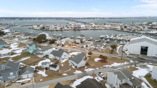 203 Old Causeway Road, Atlantic Beach, NC 28512